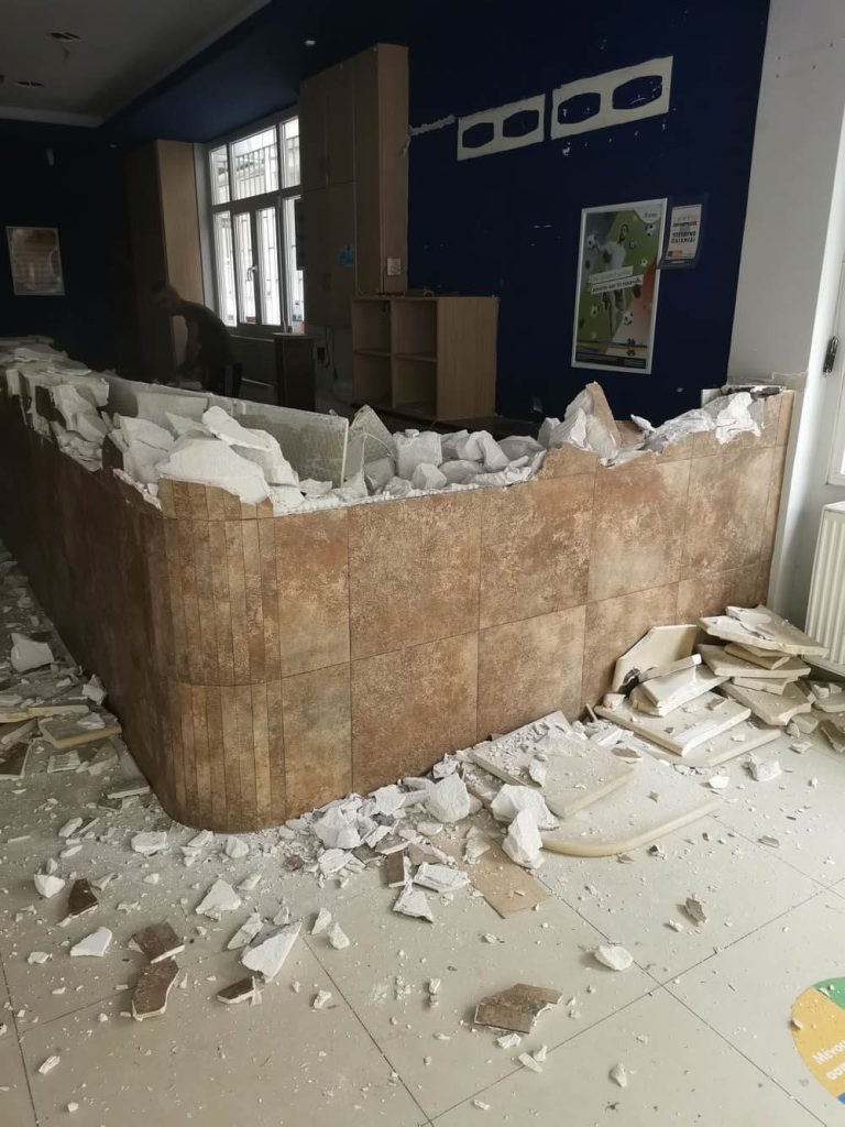 Ανακαίνιση-μετατροπή κέντρου αισθητικής