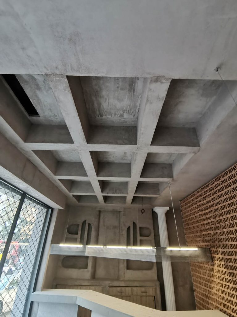 Ανακαίνιση-μετατροπή κέντρου αισθητικής