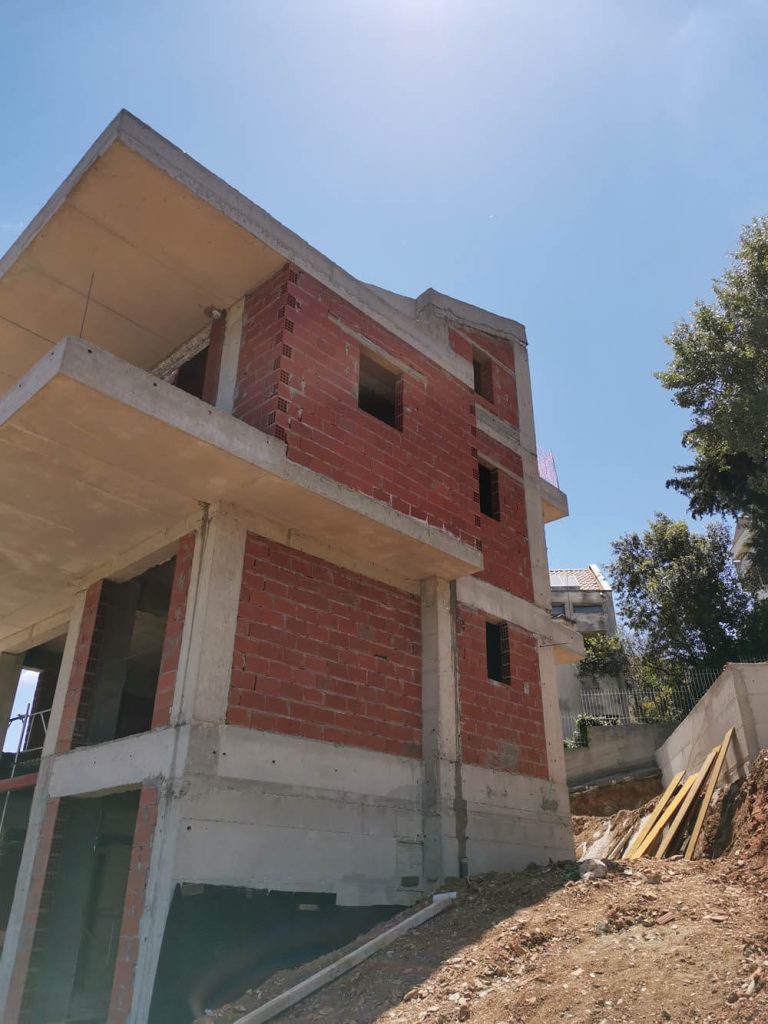 Τουβλοδομές σε μεζονέτα στο Πανόραμα Θεσσαλονίκης