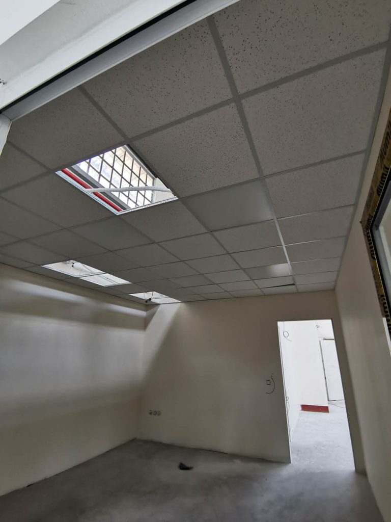 Ξηρά δόμηση στο λιμάνι Θεσσαλονίκης