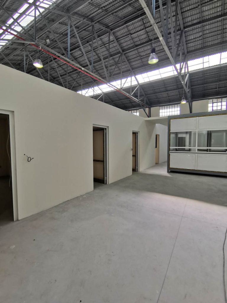 Ξηρά δόμηση στο λιμάνι Θεσσαλονίκης